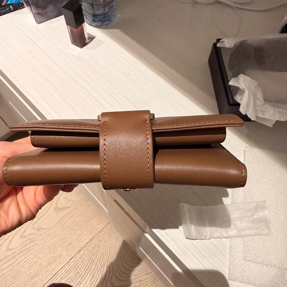 MaxMara Tan Leather Wallet - Picture 5 of 7